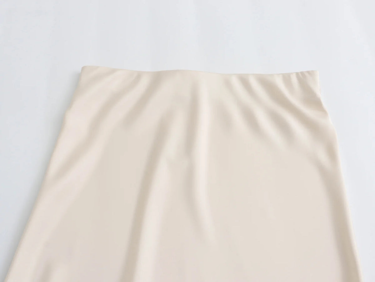 Women&#39;s Flowing Satin Midi Skirt: Vintage High-Waist Flared Hem Design