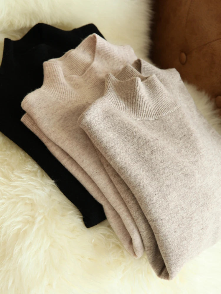 Women&#39;s Chic Turtleneck Sweater: Slim Fit, Soft Knit Pullover for Autumn/Winter