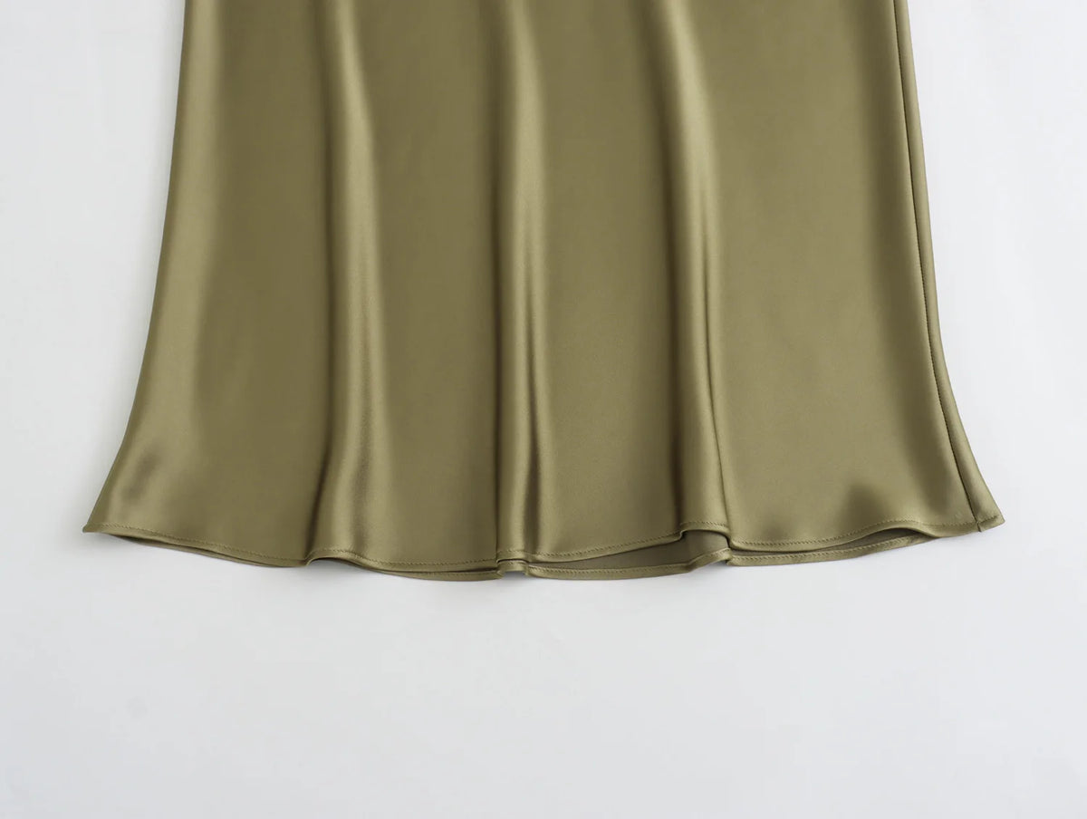 Women&#39;s Flowing Satin Midi Skirt: Vintage High-Waist Flared Hem Design