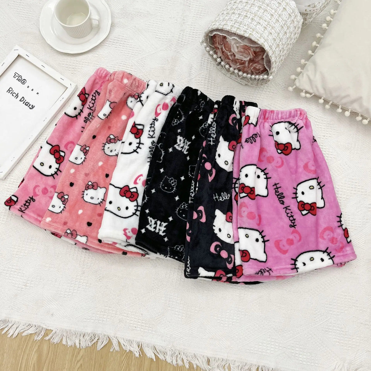 Sanrio Hello Kitty Y2K Kawaii Flannel Pajamas – Women’s Warm Woolen Cartoon Casual Home Pants, Autumn and Winter Fashion Trousers