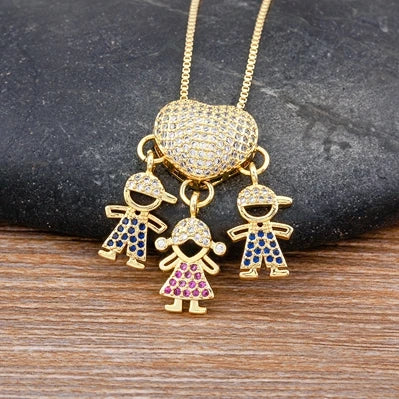 Nidin Luxury Crystal Zircon Heart Pendant Necklace for Girls and Boys, Romantic Inlaid Design Fashion