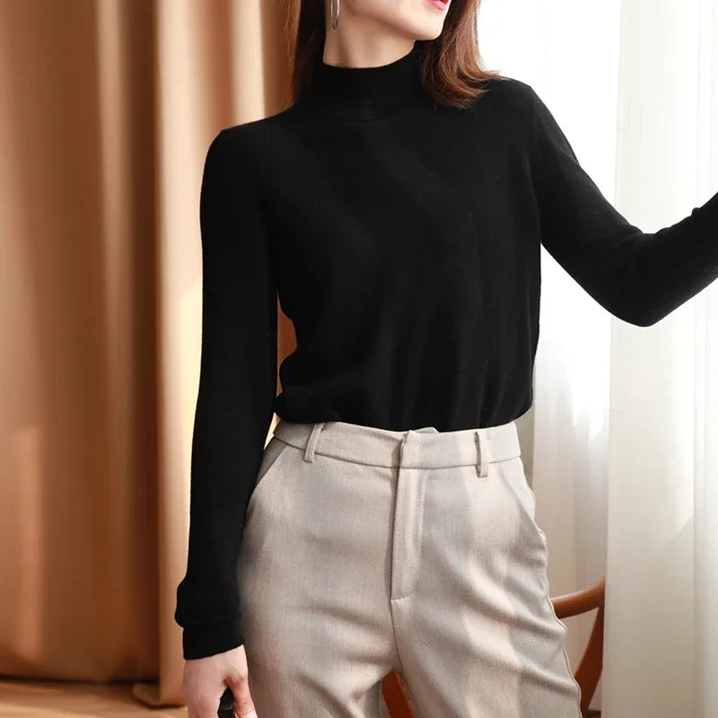 Women&#39;s Chic Turtleneck Sweater: Slim Fit, Soft Knit Pullover for Autumn/Winter