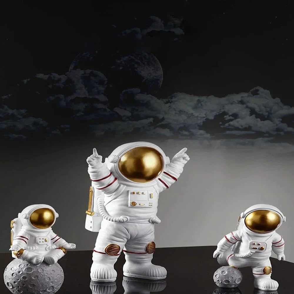 4pcs Astronaut Figurine Set: Spaceman Sculpture for Home Decoration and Kids&#39; Educational Gift