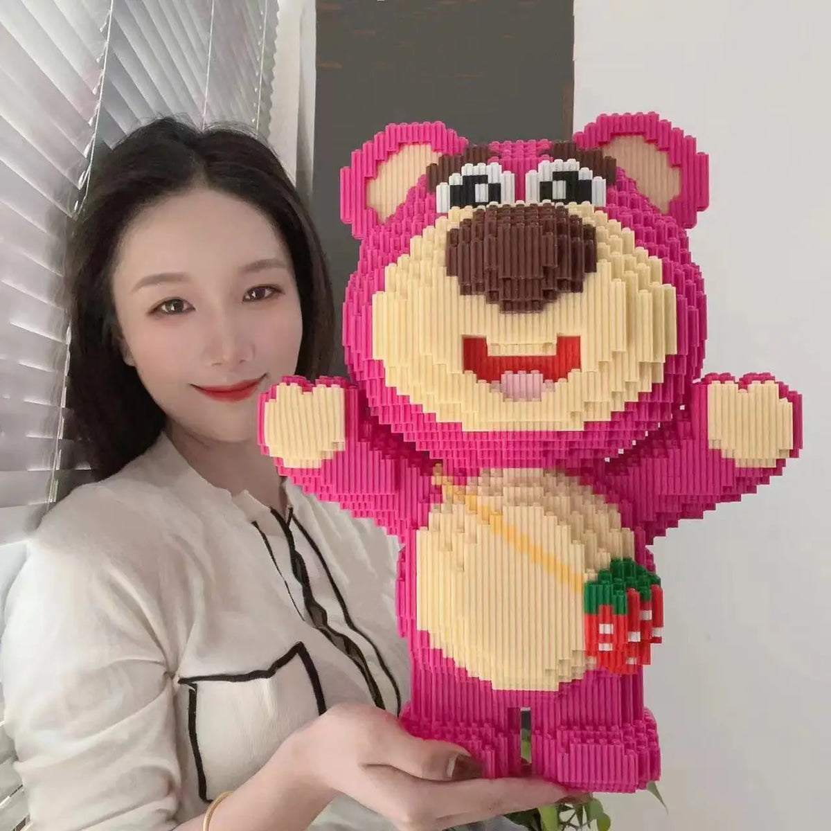 30cm Large Strawberry Bear Building Block Set, Cute DIY Assembly Puzzle Toy, Creative Gift for Kids