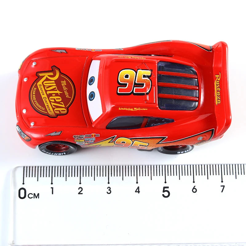 Disney Pixar Cars 2 Lightning McQueen Mini Racing Car – Original 1:3 Dinoco Racers Collection, Diecast Metal Model for Kids&#39; Gifts