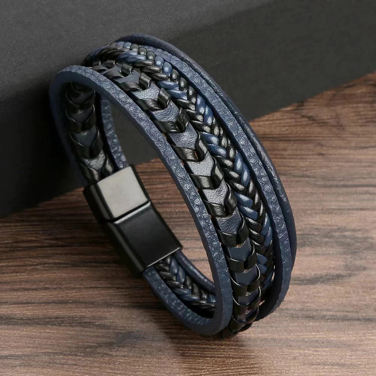 Men&#39;s Multi-Layered Vintage Leather Bracelet – Braided Rope Design with Alloy Magnetic Buckle