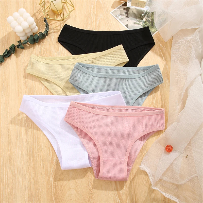 5-Pack Women&#39;s Breathable Cotton Panties for Comfort