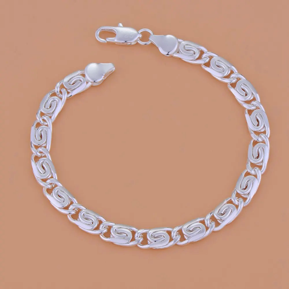 925 Sterling Silver Heart Bracelet for Women and Men, High-Quality Romance Chain Fashion Jewelry for Engagement, Party and Wedding Gift
