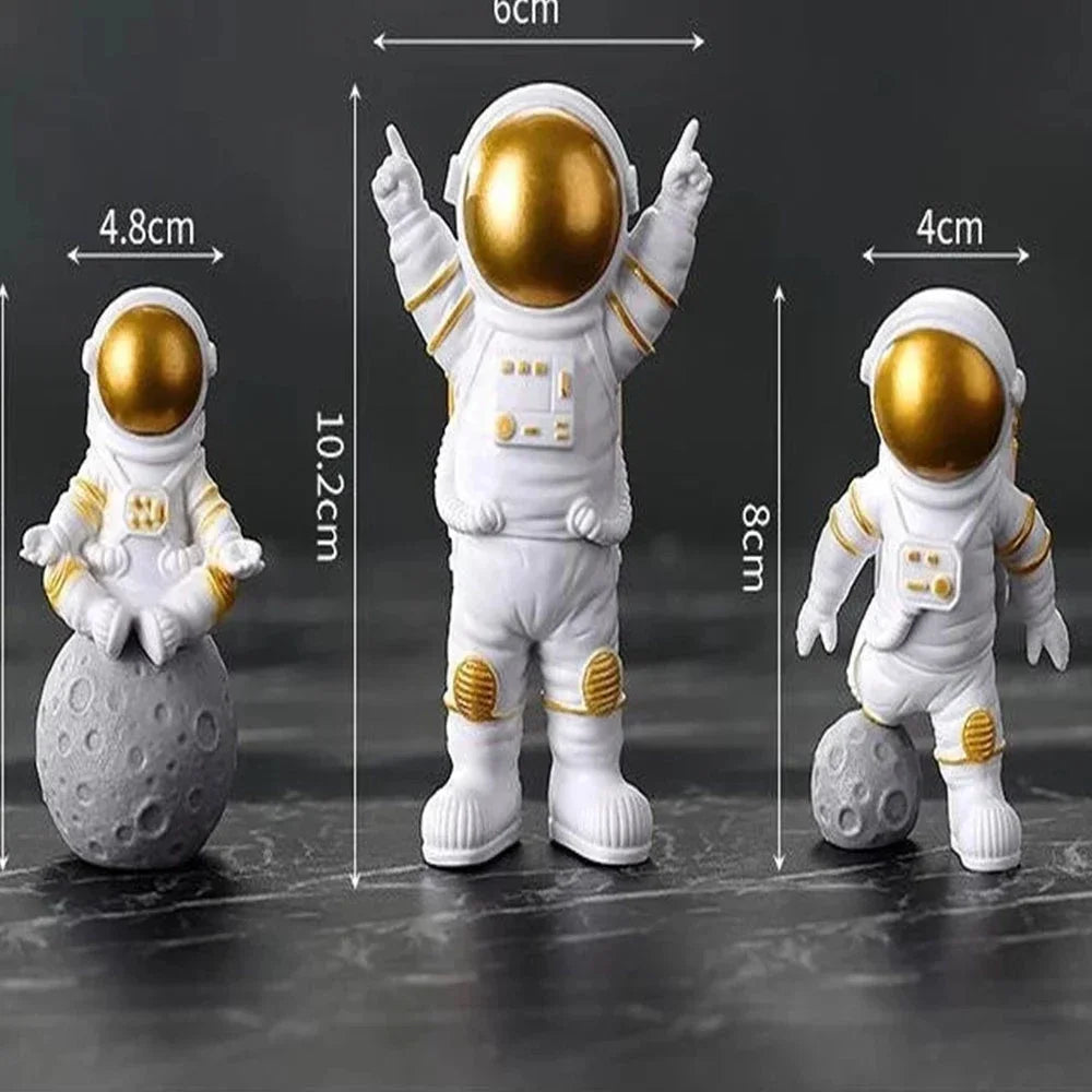 4pcs Astronaut Figurine Set: Spaceman Sculpture for Home Decoration and Kids&#39; Educational Gift