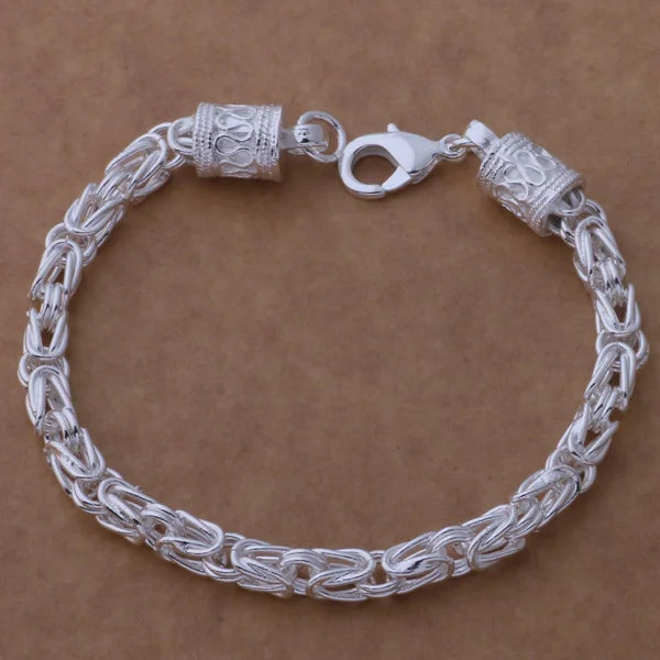 925 Sterling Silver Heart Bracelet for Women and Men, High-Quality Romance Chain Fashion Jewelry for Engagement, Party and Wedding Gift