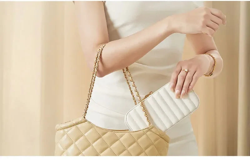 Portable Large Capacity Jewelry Storage Box with Double Metal Zipper, Mirror Compartment for Earrings, Necklaces and Accessories