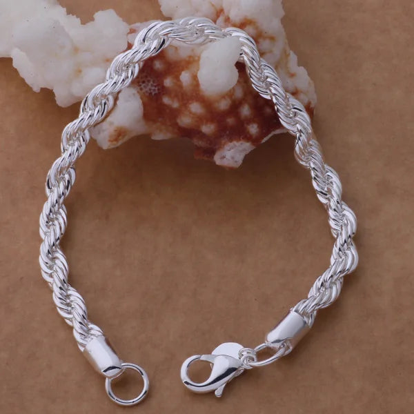 925 Sterling Silver Heart Bracelet for Women and Men, High-Quality Romance Chain Fashion Jewelry for Engagement, Party and Wedding Gift