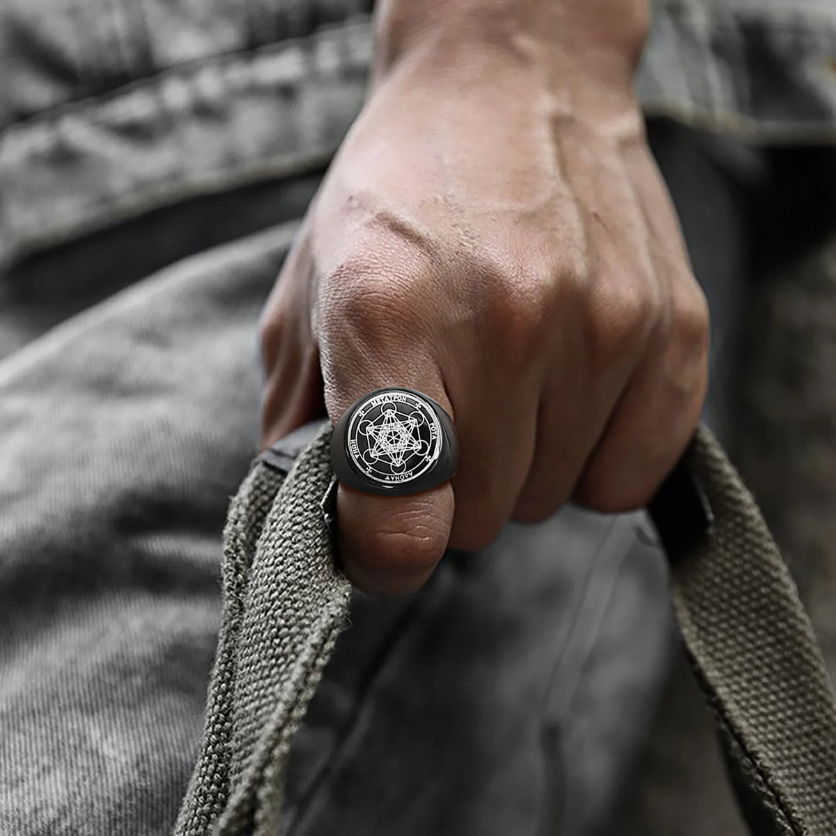 Vnox Vintage Seven Seals of Angels Ring for Men, Stainless Steel Metatron Cube Triquetra Stamp Ring, Chunky Punk Fashion Jewelry