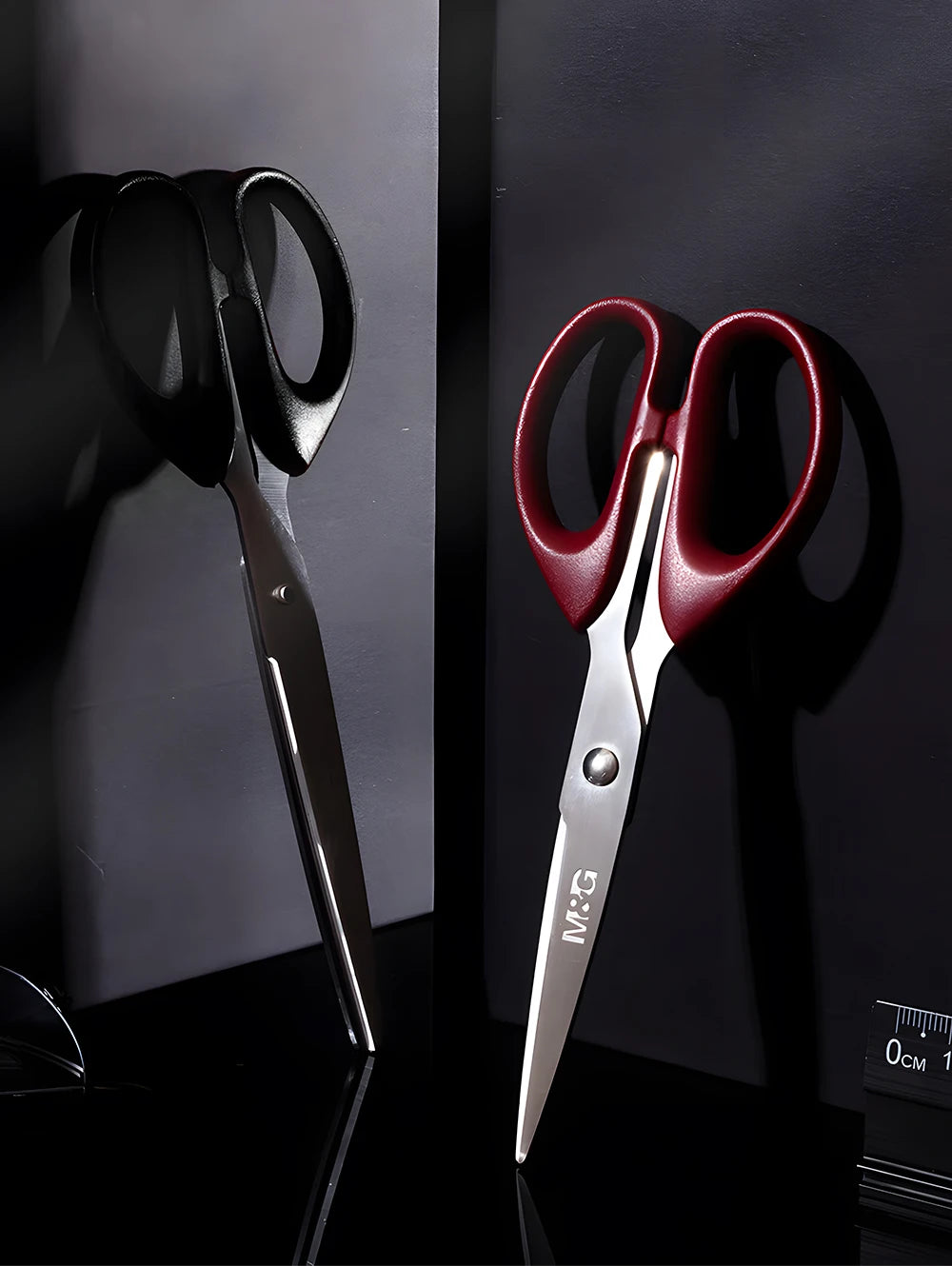 M&amp;G 160mm Medium Scissors for Home and Office - Red/Black Options