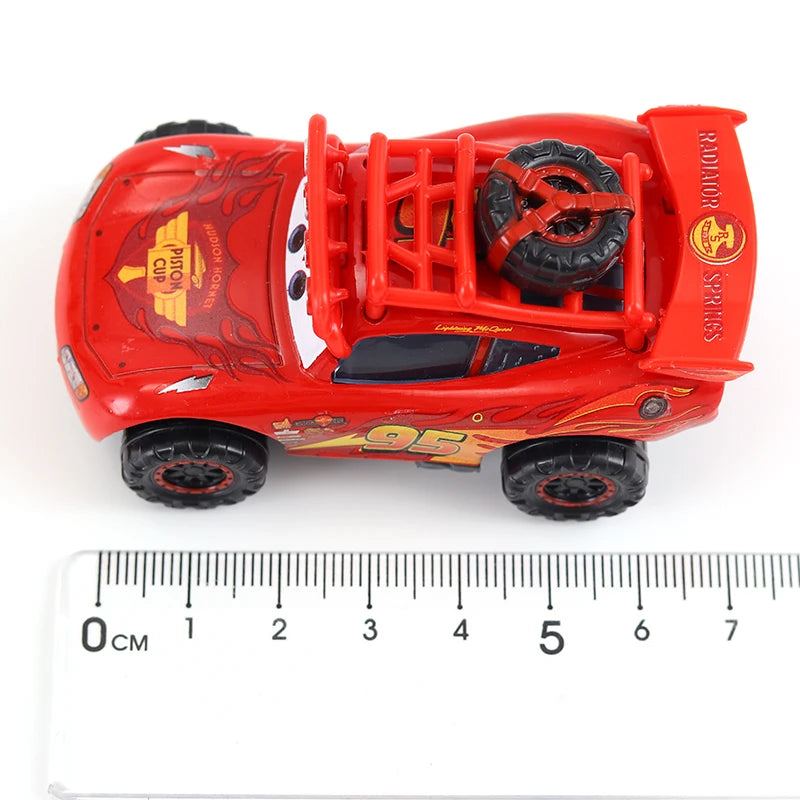 Disney Pixar Cars 2 Lightning McQueen Mini Racing Car – Original 1:3 Dinoco Racers Collection, Diecast Metal Model for Kids&#39; Gifts