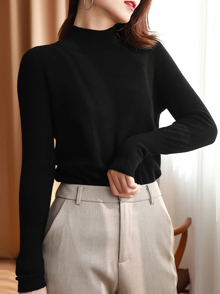 Women&#39;s Chic Turtleneck Sweater: Slim Fit, Soft Knit Pullover for Autumn/Winter