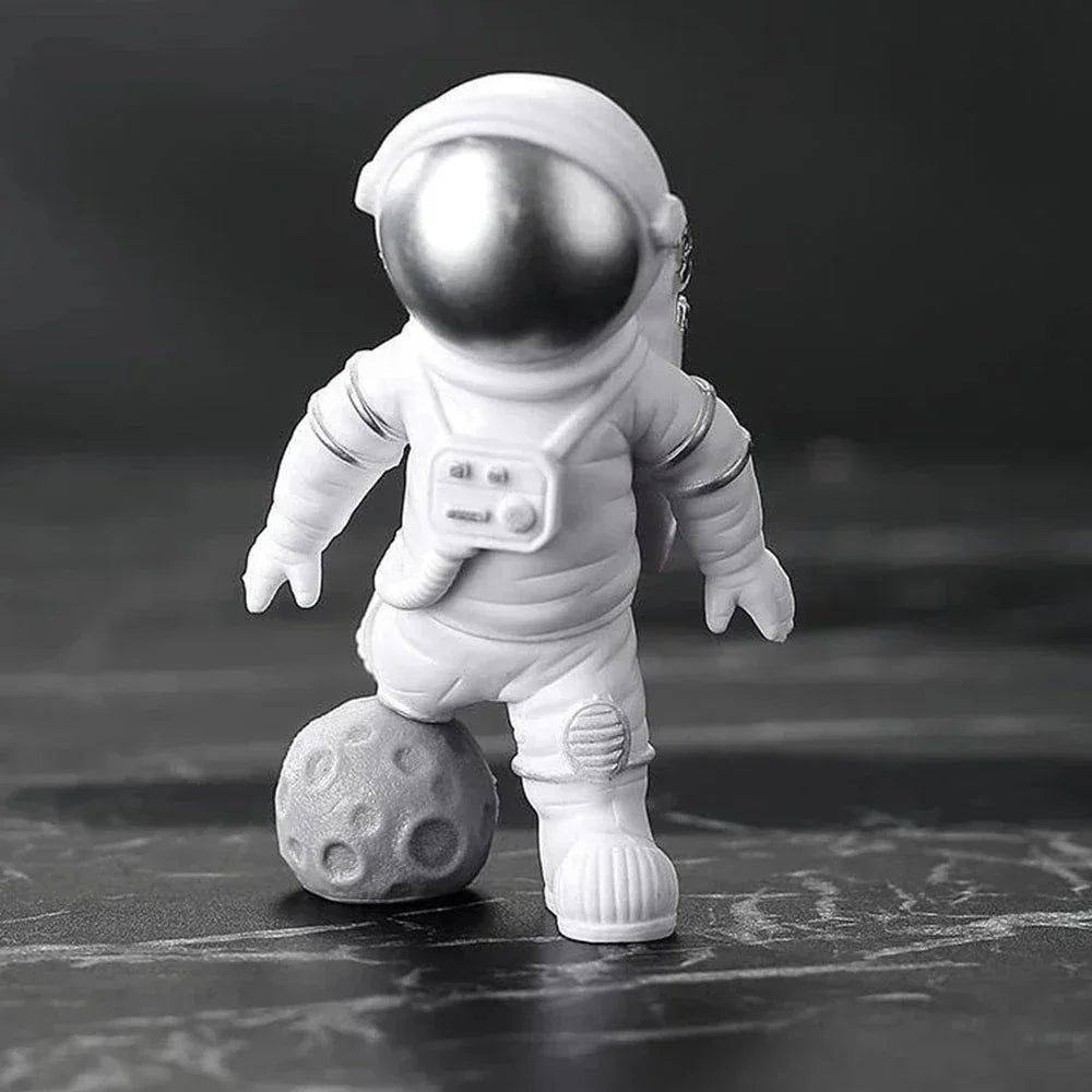 4pcs Astronaut Figurine Set: Spaceman Sculpture for Home Decoration and Kids&#39; Educational Gift