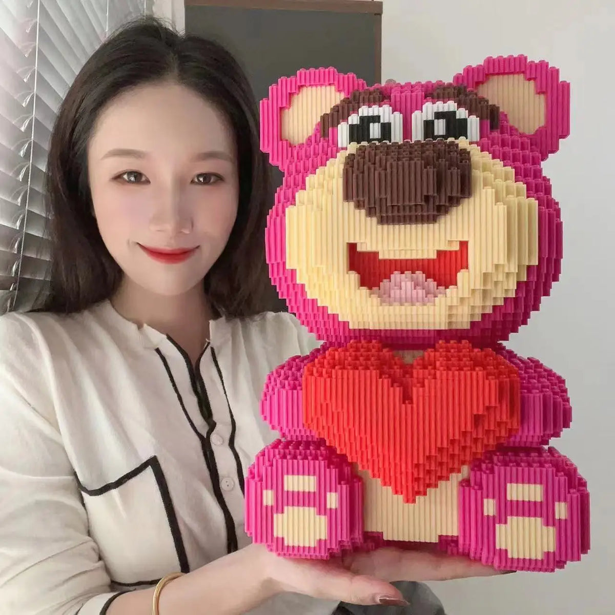 30cm Large Strawberry Bear Building Block Set, Cute DIY Assembly Puzzle Toy, Creative Gift for Kids